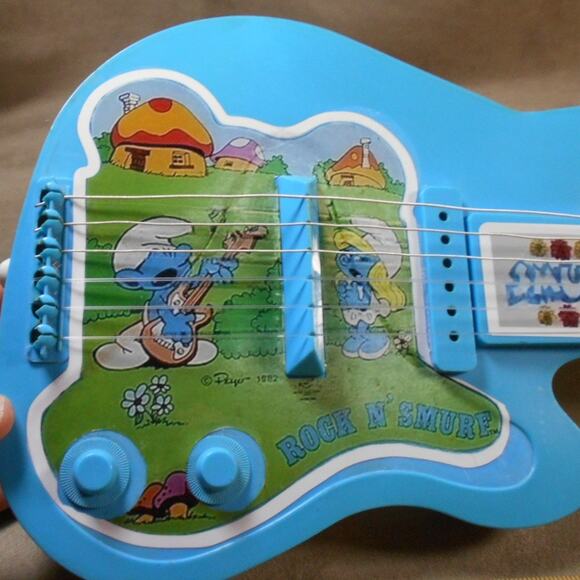 Rare Rock 'N Smurf Blue Toy Guitar Vintage 1982 Musical Instrument Restored READ - Picture 3 of 11